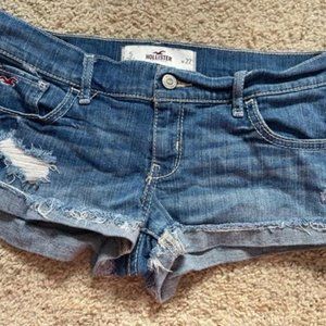 Hollister Denim Shorts size 5 (W27)